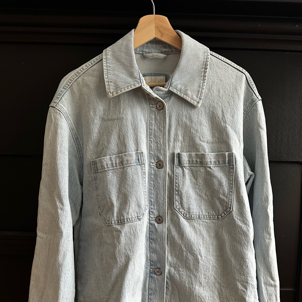 Men’s small Abercrombie & Fitch denim button-down shirt